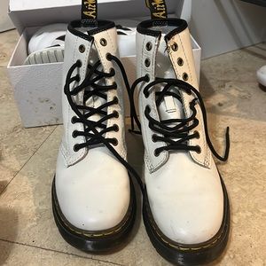 Dr Martens combat boots white